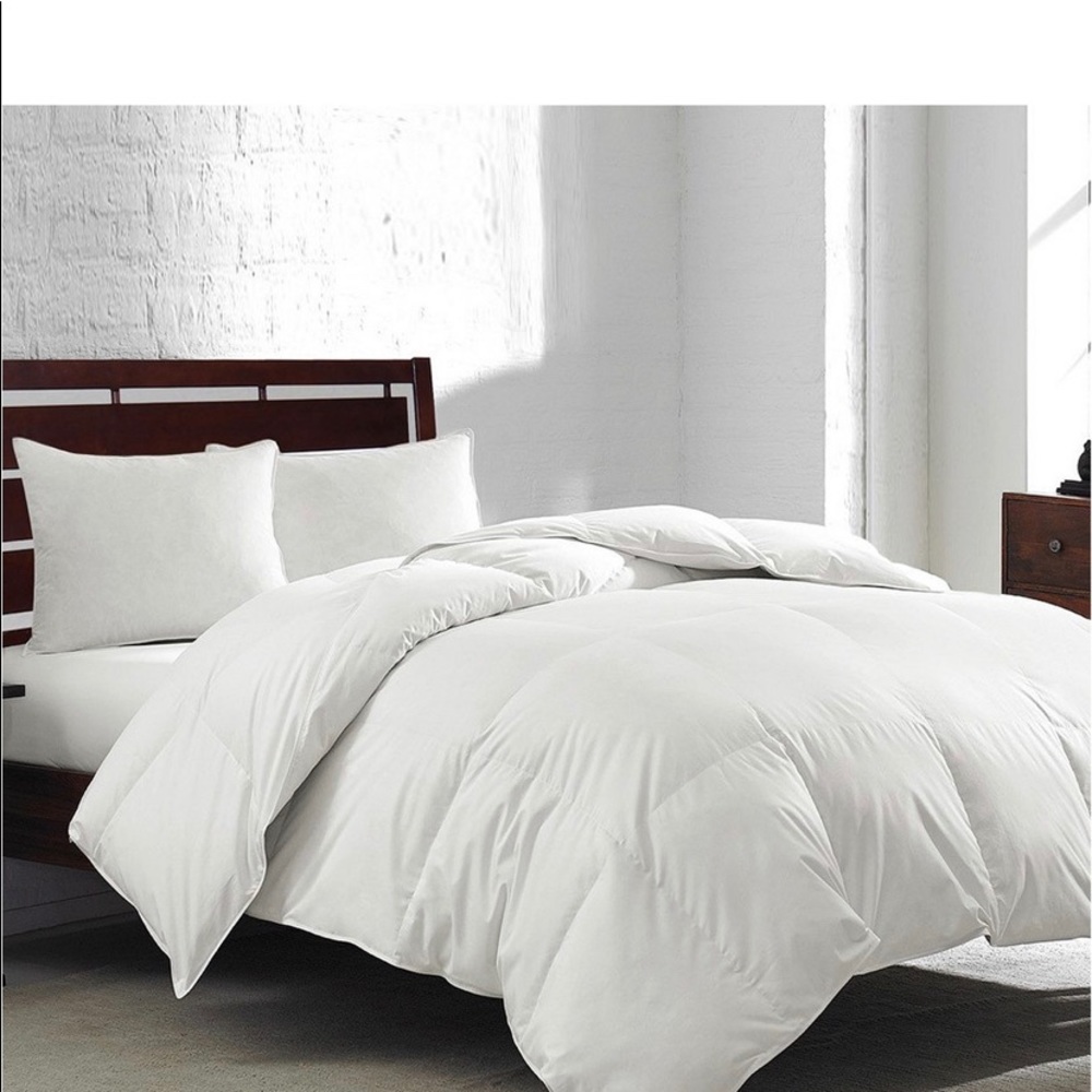 Royal luxe  goose down comforter